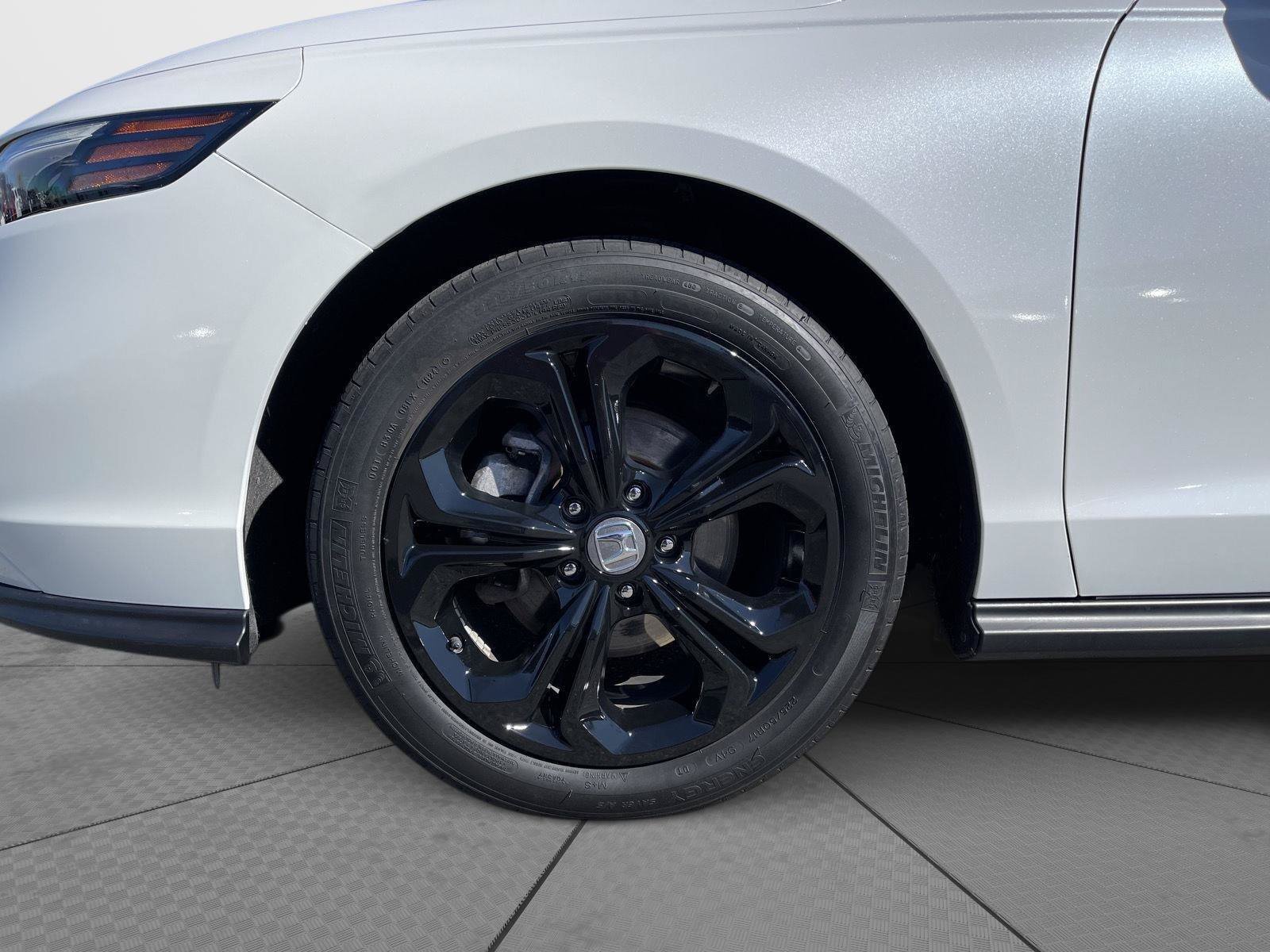 Used 2024 Honda Accord EX image 23