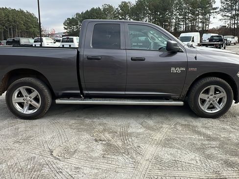 Used 2018 RAM 1500 Express w/ Express Value Package image 7