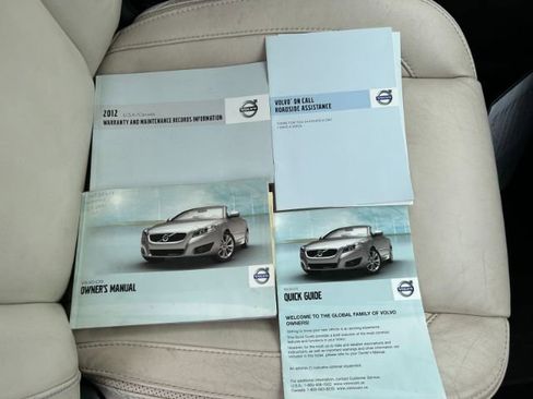 Used 2012 Volvo C70 T5 image 36