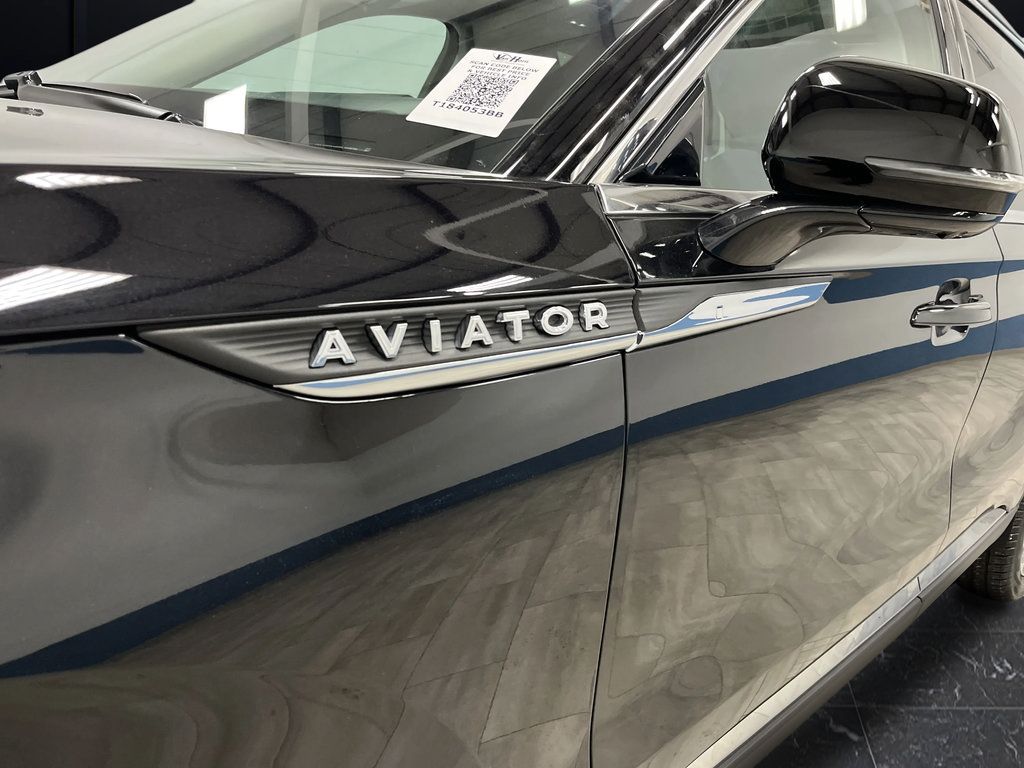 Used 2025 Lincoln Aviator Reserve AWD/4WD image 38