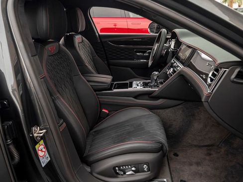 Certified 2023 Bentley Flying Spur W12 image 2