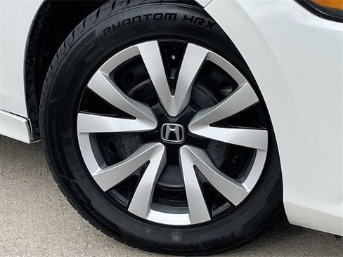 Certified 2024 Honda Civic LX image 8