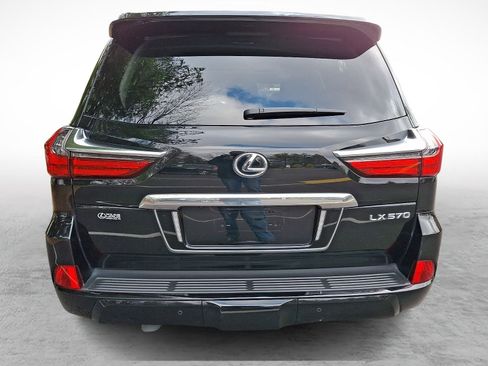 Certified 2020 Lexus LX 570 4WD w/ 3rd Row & Luxury Pkg image 5
