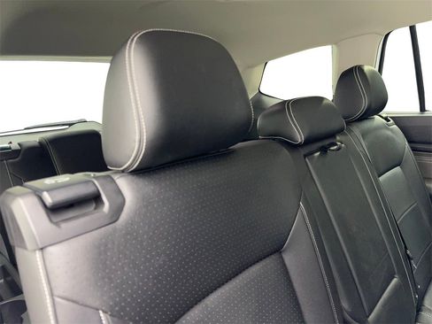 Used 2023 Volkswagen Atlas SE w/ Panoramic Sunroof Package image 44