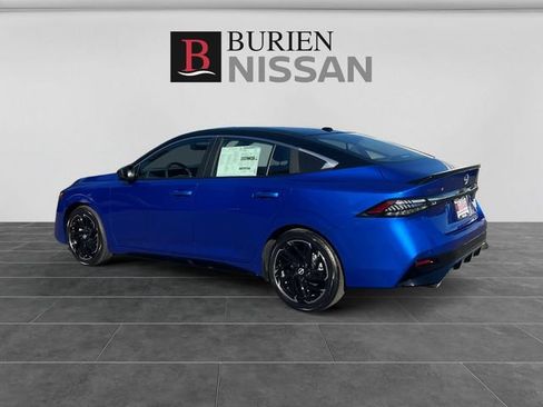 New 2026 Nissan Sentra SR FWD image 3