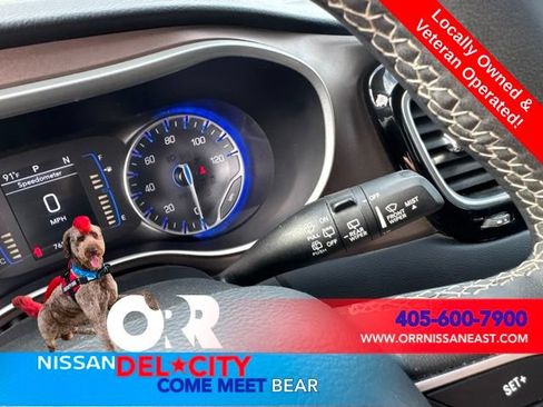 Used 2023 Chrysler Voyager LX FWD image 19
