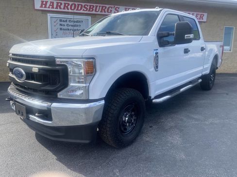 Used 2022 Ford F250 XL w/ Power Equipment Group image 2