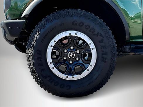 Used 2024 Ford Bronco Badlands image 33