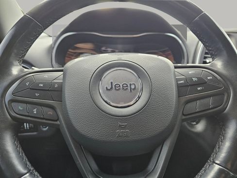 Used 2019 Jeep Cherokee Trailhawk w/ Comfort/Convenience Group image 3
