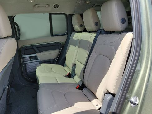 Used 2024 Land Rover Defender 130 S image 5