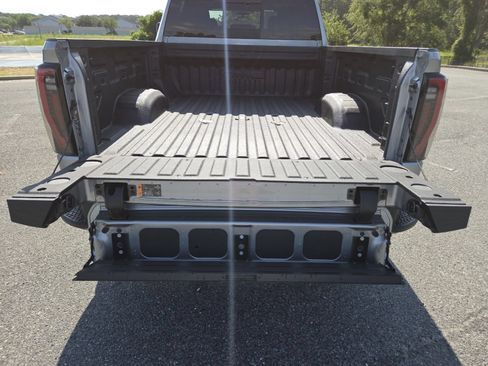 New 2026 GMC Sierra 2500 AT4 w/ AT4 Premium Plus Package AWD/4WD image 24