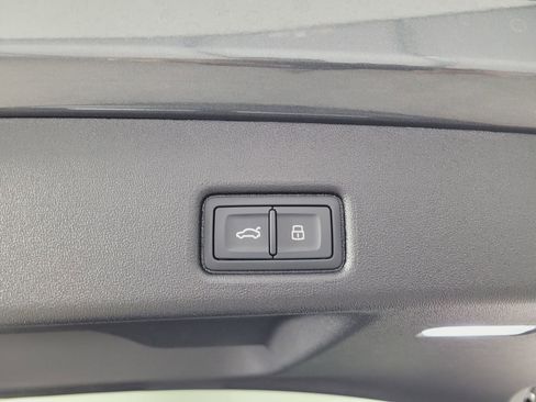 New 2025 Audi SQ5 Premium Plus image 9