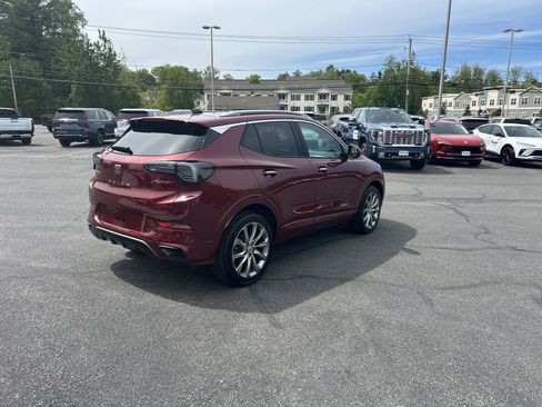 Used 2024 Buick Encore GX Avenir w/ Avenir Convenience Package AWD/4WD image 11