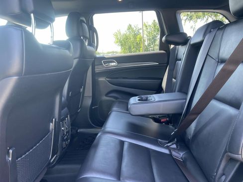 Used 2020 Jeep Grand Cherokee Limited RWD image 9