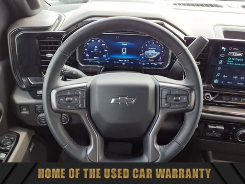 Used 2025 Chevrolet Silverado 2500 ZR2 w/ Technology Package image 25