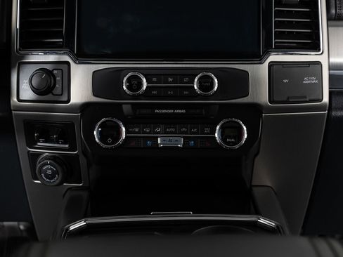 Used 2022 Ford F250 Platinum w/ Tremor Off-Road Package image 37