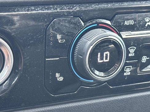 Used 2024 Chevrolet Silverado 1500 LT image 26