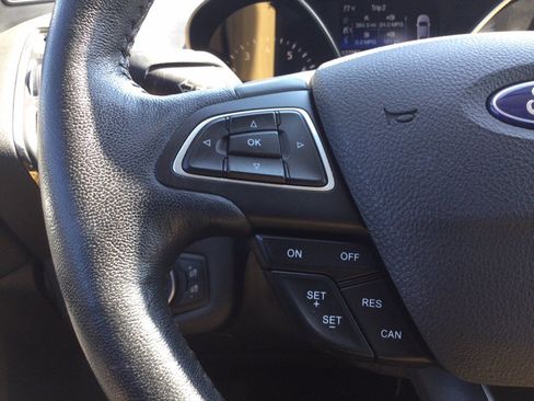 Used 2018 Ford Escape Titanium AWD/4WD image 30