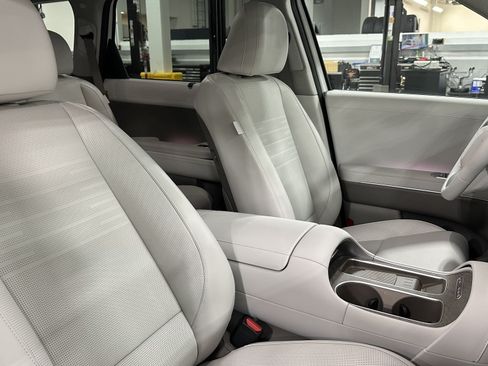 Used 2026 Hyundai Palisade Limited FWD image 33