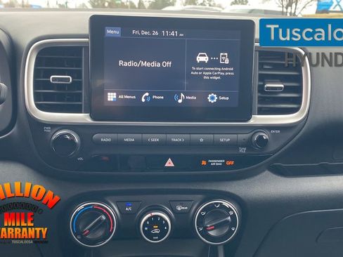 New 2026 Hyundai Venue SE image 27