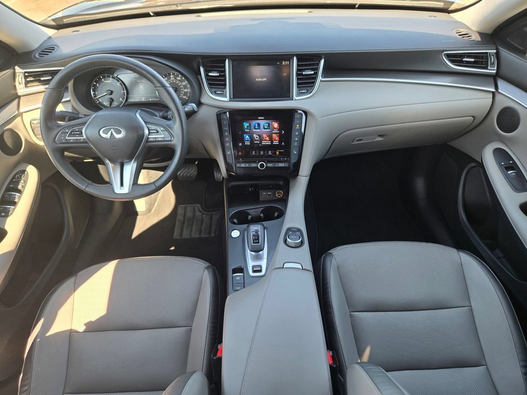 Used 2023 INFINITI QX50 Luxe FWD image 13