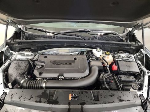 Certified 2023 Buick Envision Essence w/ Sport Touring Package AWD/4WD image 9