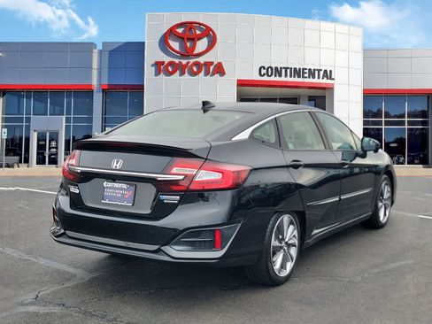 Used 2018 Honda Clarity Touring image 5