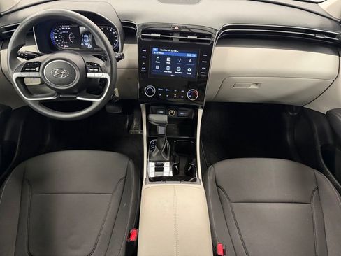 Certified 2023 Hyundai Tucson SE image 13