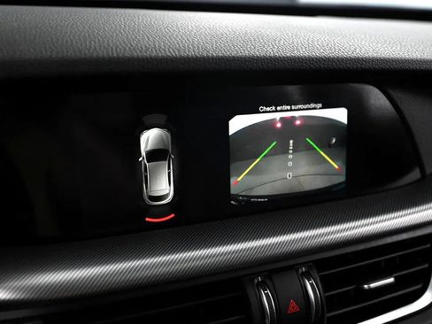 Used 2018 Alfa Romeo Stelvio Ti Sport image 29