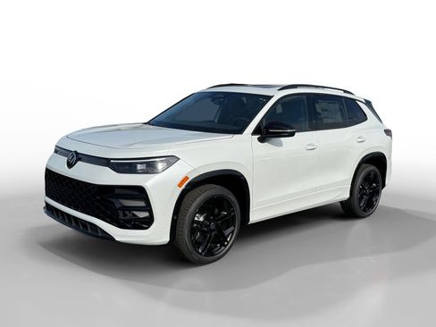 New 2026 Volkswagen Tiguan SE R-Line AWD/4WD image 1