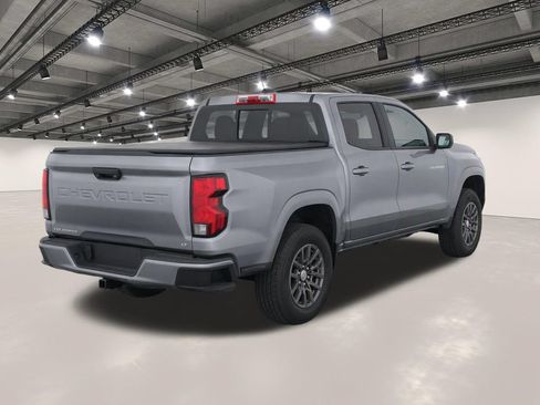 Used 2024 Chevrolet Colorado LT w/ LT Convenience Package II RWD image 4