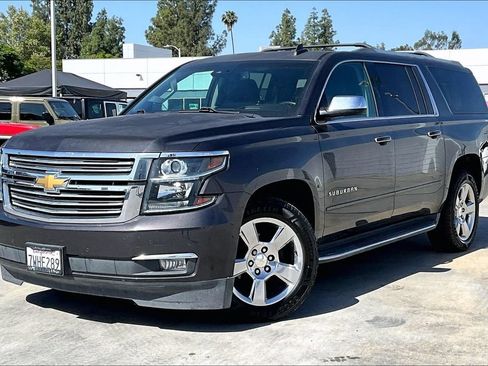 Used 2017 Chevrolet Suburban Premier AWD/4WD image 2