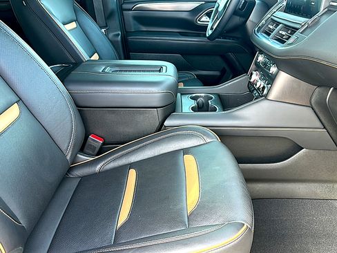 Used 2023 GMC Yukon AT4 w/ Max Trailering Package image 25