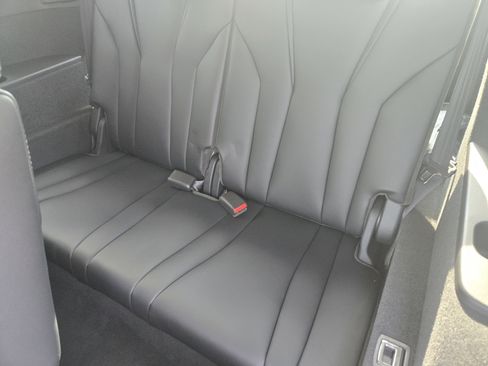 Certified 2025 Acura MDX w/ Technology Package image 39