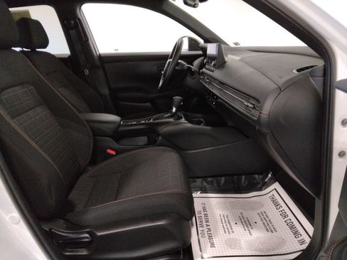 Used 2025 Honda HR-V Sport image 39