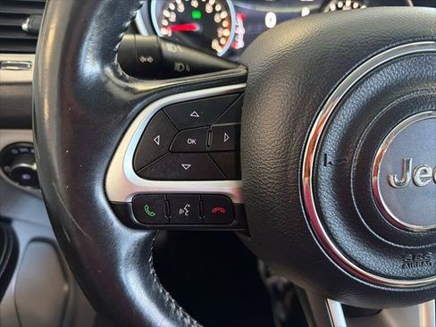Used 2019 Jeep Compass Latitude w/ Popular Equipment Group FWD image 15