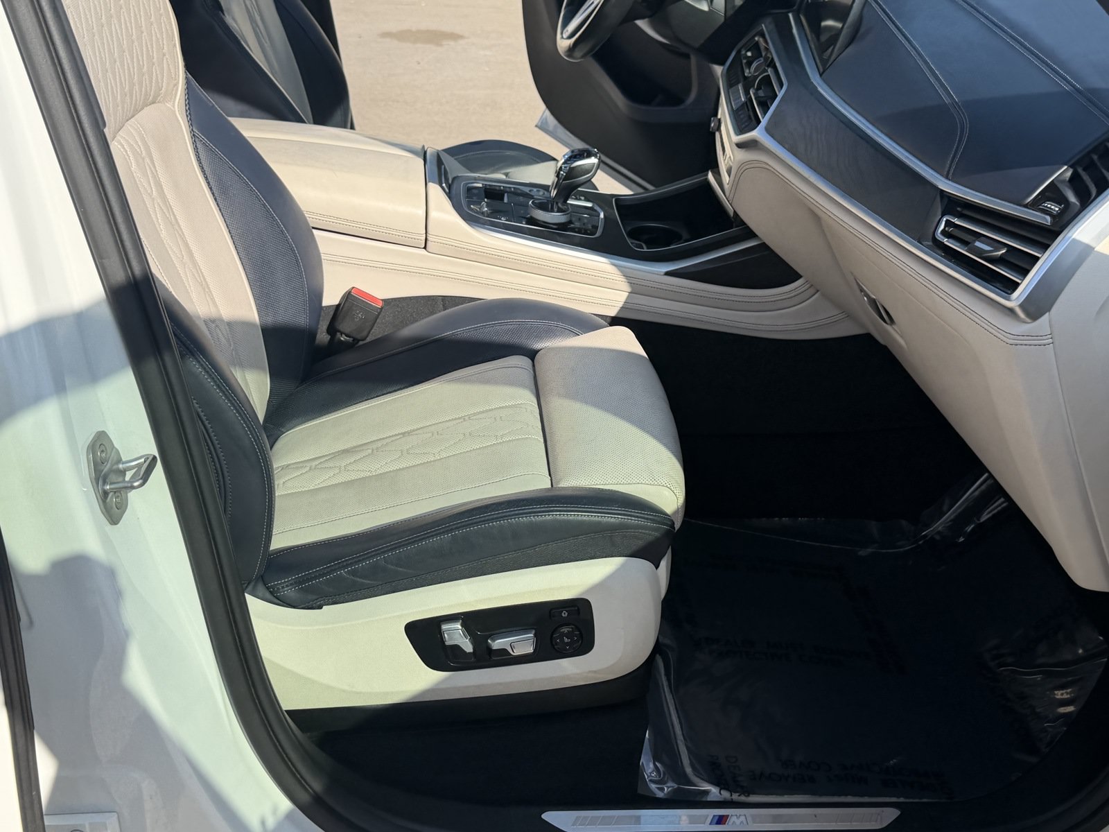 Used 2019 BMW X7 xDrive50i w/ Dynamic Handling Package AWD/4WD image 39