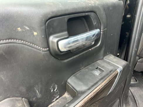 Used 2020 Chevrolet Silverado 1500 RST AWD/4WD image 25