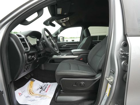 Used 2025 RAM 1500 Big Horn AWD/4WD image 30