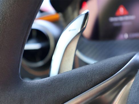 Used 2024 McLaren 750S image 17