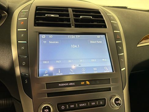 Used 2020 Lincoln MKZ Reserve w/ Elements Package FWD image 15
