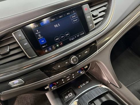 Used 2023 Buick Enclave Essence AWD/4WD image 30