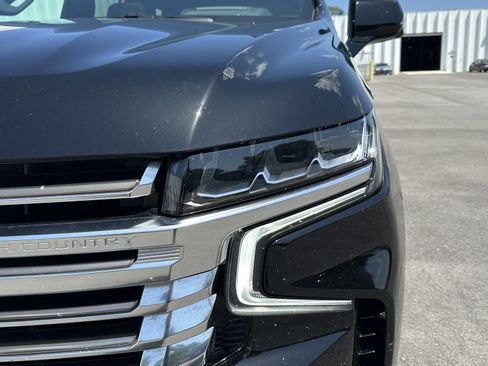 Used 2021 Chevrolet Tahoe High Country w/ Premium Package 2 AWD/4WD image 6