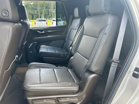 Used 2022 GMC Yukon Denali RWD image 18
