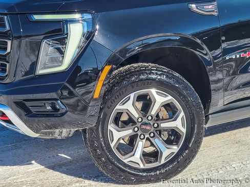 Used 2025 GMC Yukon XL AT4 Ultimate image 4