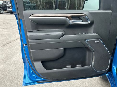 Used 2024 Chevrolet Silverado 1500 RST image 18