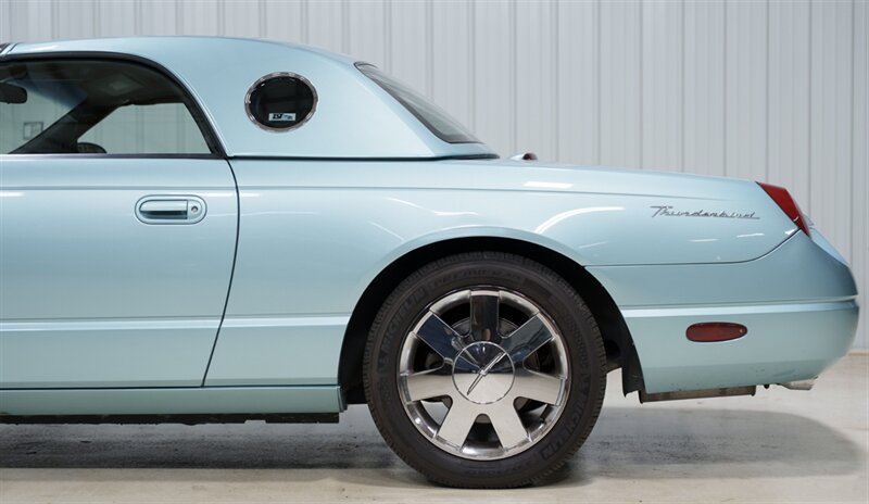 Used 2002 Ford Thunderbird RWD image 6