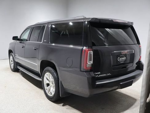 Used 2016 GMC Yukon XL SLT w/ Open Road Package image 5