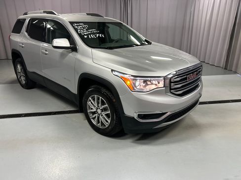 Used 2018 GMC Acadia SLE w/ Driver Alert Package I AWD/4WD image 1