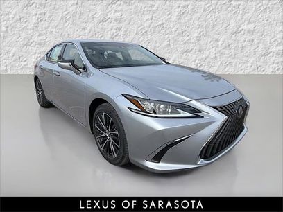 New 2025 Lexus ES 350 w/ Premium Package